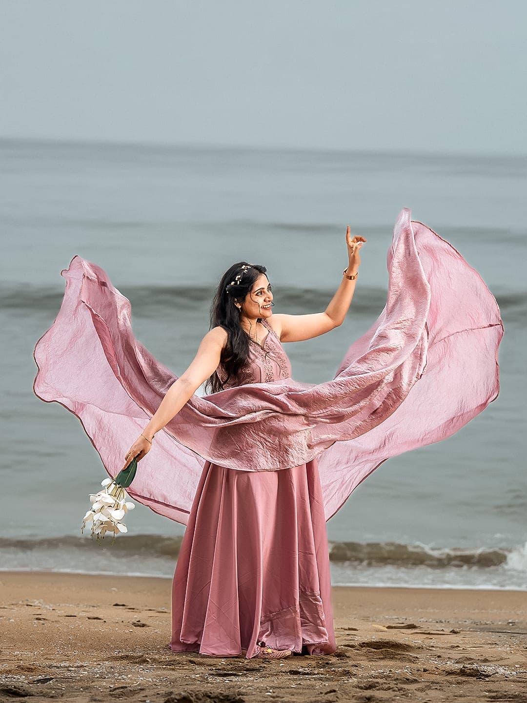 Maternity photoshoot moment